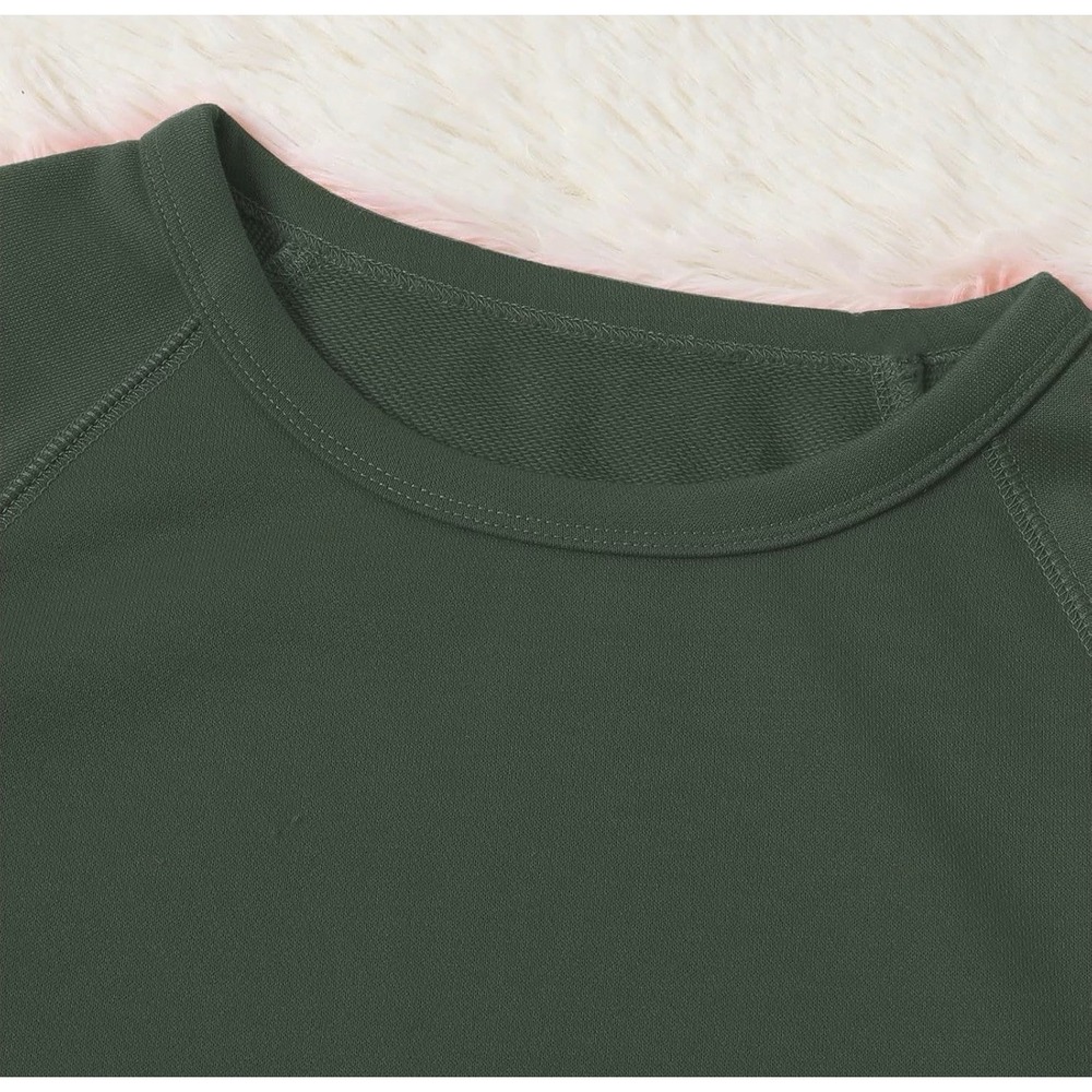 J0176-Mama Bear Sweatshirt Hunter Green Raglan Sleeve Graphic Pullover Small - Picture 6 of 6